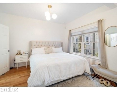 261 West 2nd St 1 - Photo Thumbnail 7