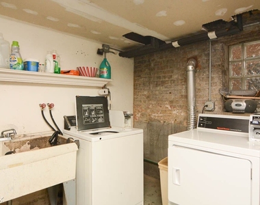 2835 W. Byron, Unit 2e - Photo Thumbnail 19