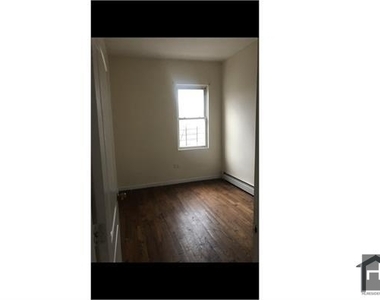 460 Concord Avenue - Photo Thumbnail 3