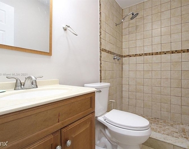 9831 Sw 195th St # 9831 - Photo Thumbnail 21