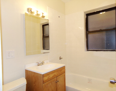 4506 N Central Park Ave - Photo Thumbnail 6