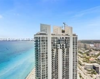 18201 Collins Ave - Photo Thumbnail 9