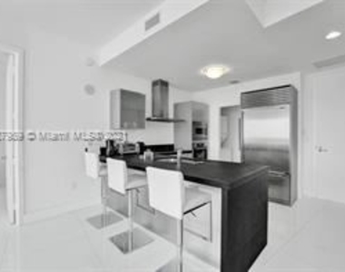 18201 Collins Ave - Photo Thumbnail 12