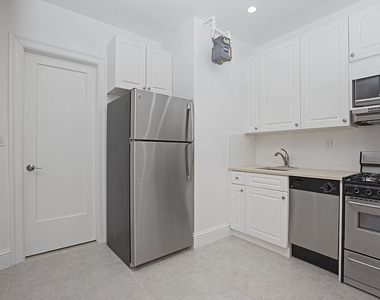 562 West End Avenue - Photo Thumbnail 4