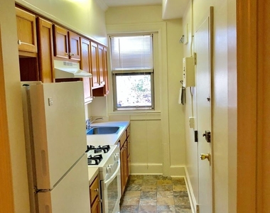 2726 Connecticut Avenue, Nw - Photo Thumbnail 10