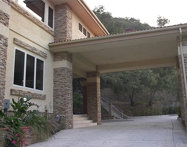 2124 Glen Ivy Drive - Photo Thumbnail 25