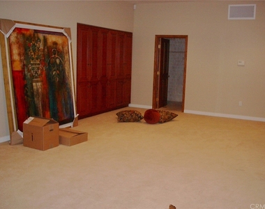 2124 Glen Ivy Drive - Photo Thumbnail 21