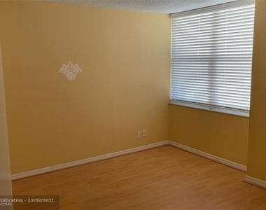 9441 Evergreen Pl - Photo Thumbnail 9