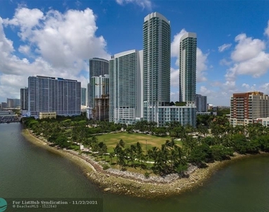 1900 N Bayshore Dr - Photo Thumbnail 15