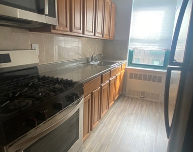 210 Atlantic Ave - Photo Thumbnail 6