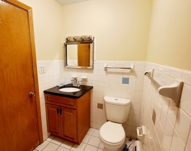 6151 West Belmont Avenue - Photo Thumbnail 11