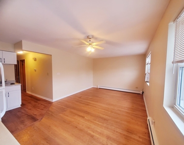 6151 West Belmont Avenue - Photo Thumbnail 6