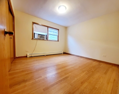 6151 West Belmont Avenue - Photo Thumbnail 10