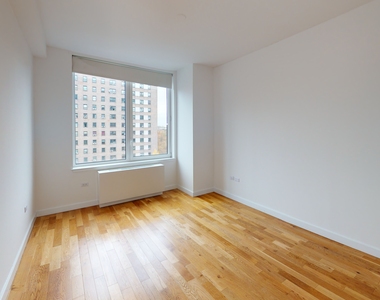 805 Columbus Avenue - Photo Thumbnail 5