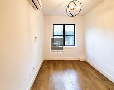 826 St Johns Place - Photo Thumbnail 8