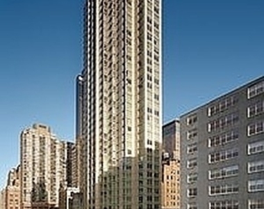 West 54th Street - Photo Thumbnail 8