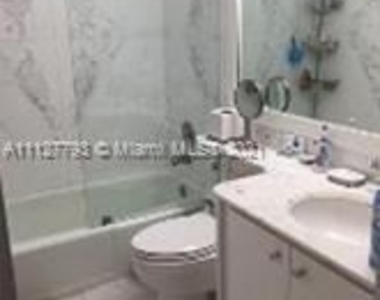 190 Ocean Ln Dr - Photo Thumbnail 6