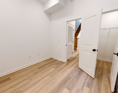 1514 Master St Unit C1 - Photo Thumbnail 2