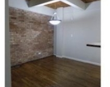 2714 N Mildred Ave - Photo Thumbnail 10
