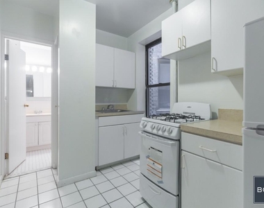 220 East 85th Street - Photo Thumbnail 7