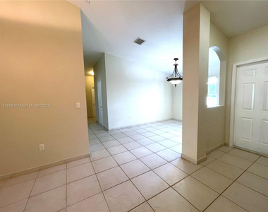 421 Nw 136th Ave #421 - Photo Thumbnail 6