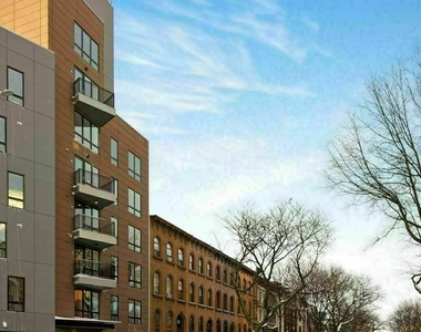 596 Washington Avenue - Photo Thumbnail 7