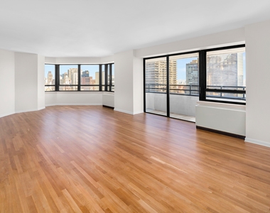 240 East 47th Street - Photo Thumbnail 1