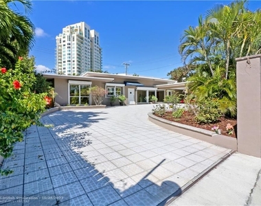 1205 Seabreeze Blvd - Photo Thumbnail 5