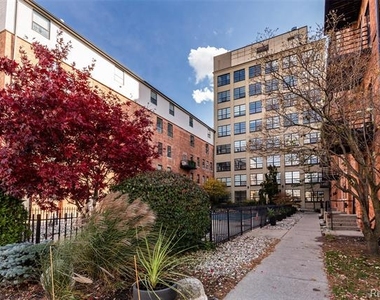 6533 Jefferson Ave # 67/221w - Photo Thumbnail 4