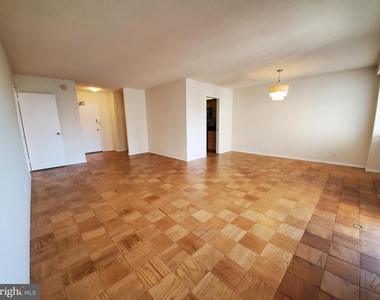 4515 Willard Ave #1812s - Photo Thumbnail 6