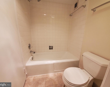 4515 Willard Ave #1812s - Photo Thumbnail 14