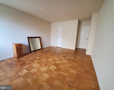 4515 Willard Ave #1812s - Photo Thumbnail 11