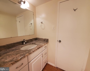 4515 Willard Ave #1812s - Photo Thumbnail 13