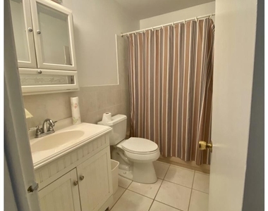 7-unit Rockford Rd #026 - Photo Thumbnail 7