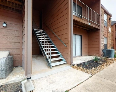 904 University Oaks Boulevard - Photo Thumbnail 0