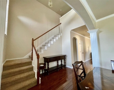 9602 Winter Park Drive - Photo Thumbnail 10