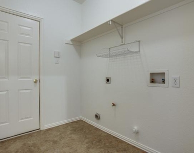 1656 Knoll Wood Court - Photo Thumbnail 19