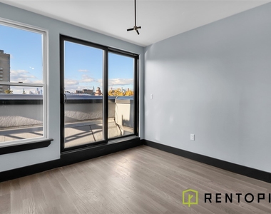 540 Driggs Avenue - Photo Thumbnail 2