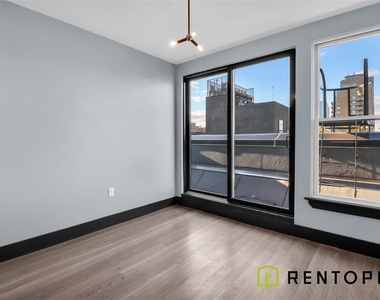 540 Driggs Avenue - Photo Thumbnail 3