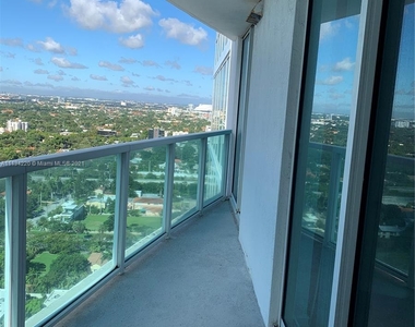 2101 Brickell Ave - Photo Thumbnail 10