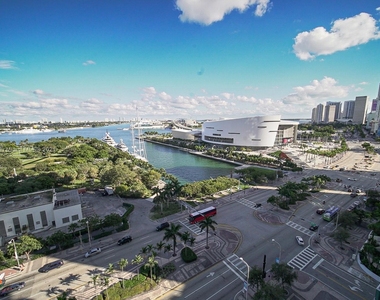 900 Biscayne Blvd - Photo Thumbnail 60