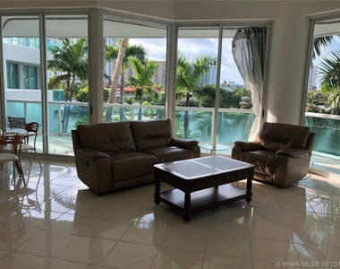 16500 Collins Ave - Photo Thumbnail 2