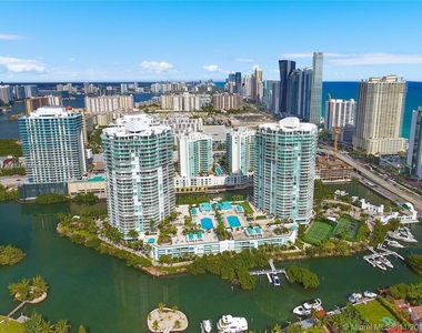 16500 Collins Ave - Photo Thumbnail 27