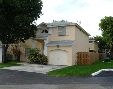 11894 Sw 102nd St - Photo Thumbnail 0