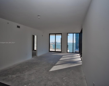 1010 Brickell - Photo Thumbnail 17