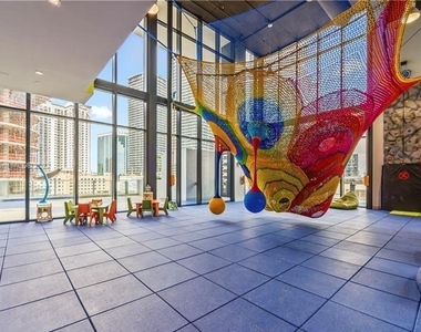 1010 Brickell - Photo Thumbnail 24