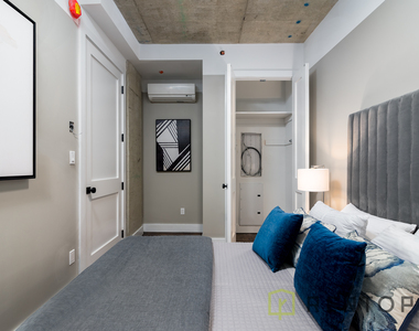 187 Kent Avenue - Photo Thumbnail 4
