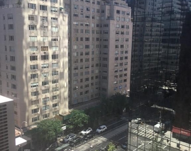 157 East 57th Street - Photo Thumbnail 3