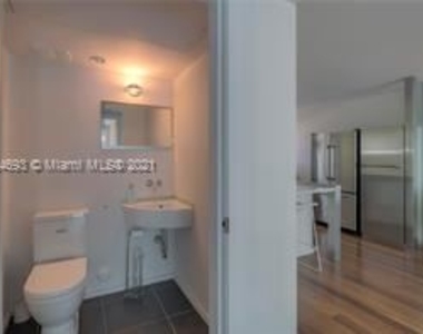 1601 West Ave - Photo Thumbnail 10