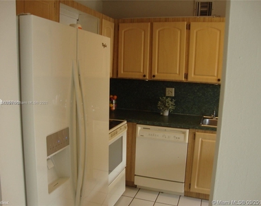 1350 Sw 122nd Ave Apt 109 - Photo Thumbnail 2